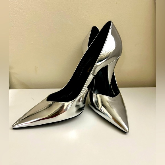 Sliver metallic pumps - Picture 6 of 9